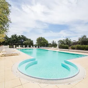 Aparthotel White, Murta Maria